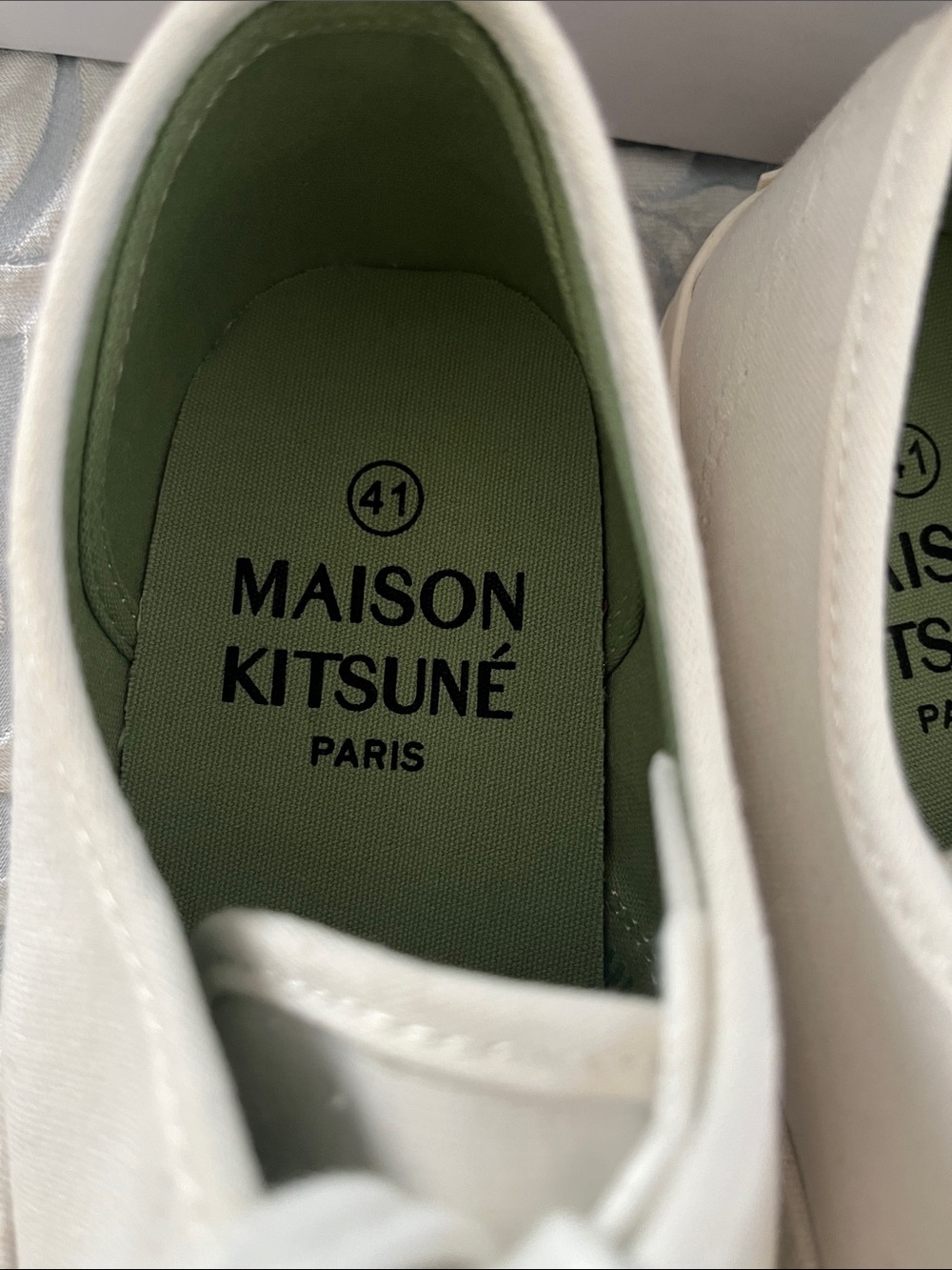 MAISON KITSUNÉ Off-White Canvas Low-Top Sneakers- NEW - Picture 4 of 11